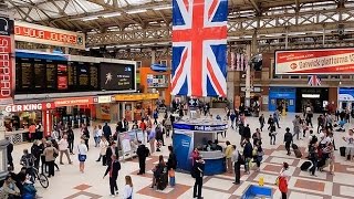 A Walk Through The London Victoria Station London England [upl. by Toney]